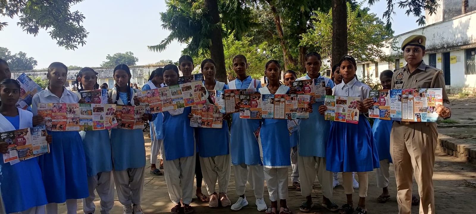 उन्नाव मिशन शक्ति अभियान 6.0 के अंतर्गत महिलाओं एवं बालिकाओं को किया गया जागरूक