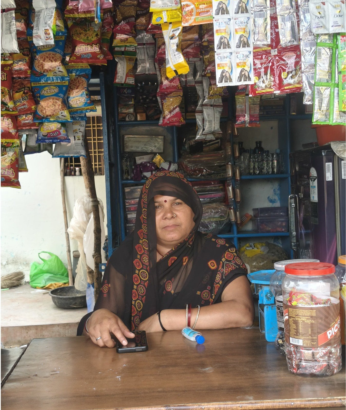 सीधी- स्वसहायता समूह से जुड़कर गुड़िया साकेत ने लिखी आत्मनिर्भरता की नई कहानी