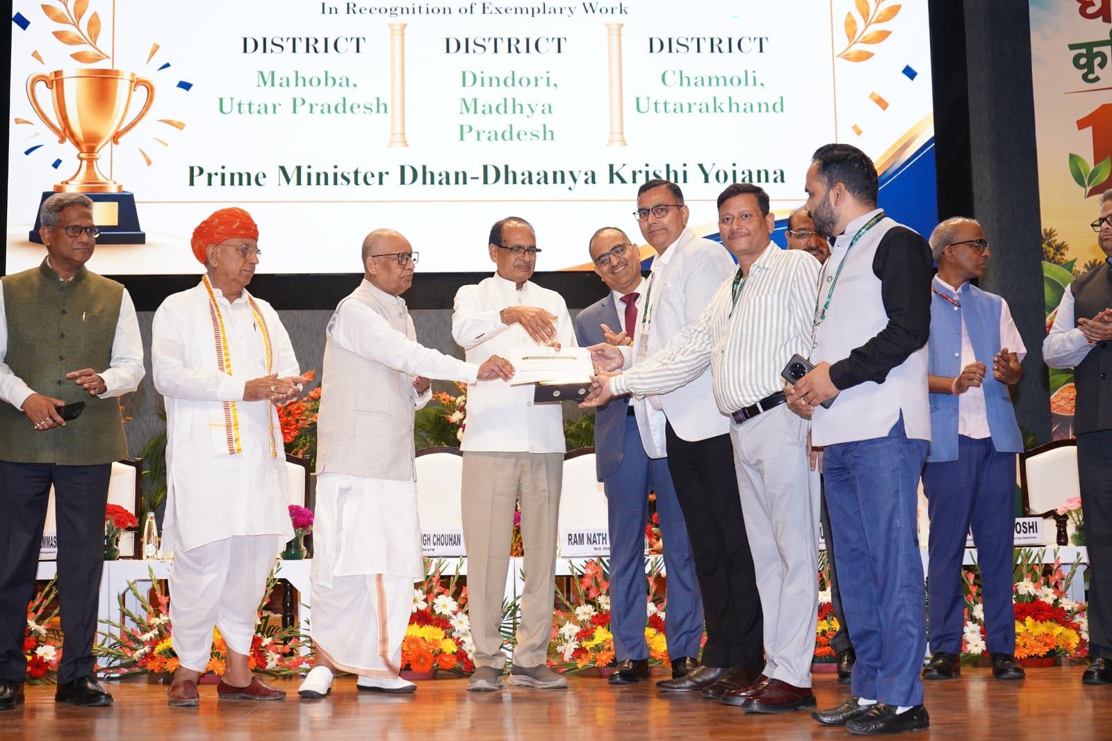 फसल विविधीकरण के क्षेत्र में उत्कृष्ट कार्यों के लिए चमोली जिला सम्मानित