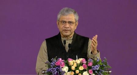भारत को वैश्विक वैल्यू चेन में अहम भूमिका निभानी होगी: अश्विनी वैष्णव