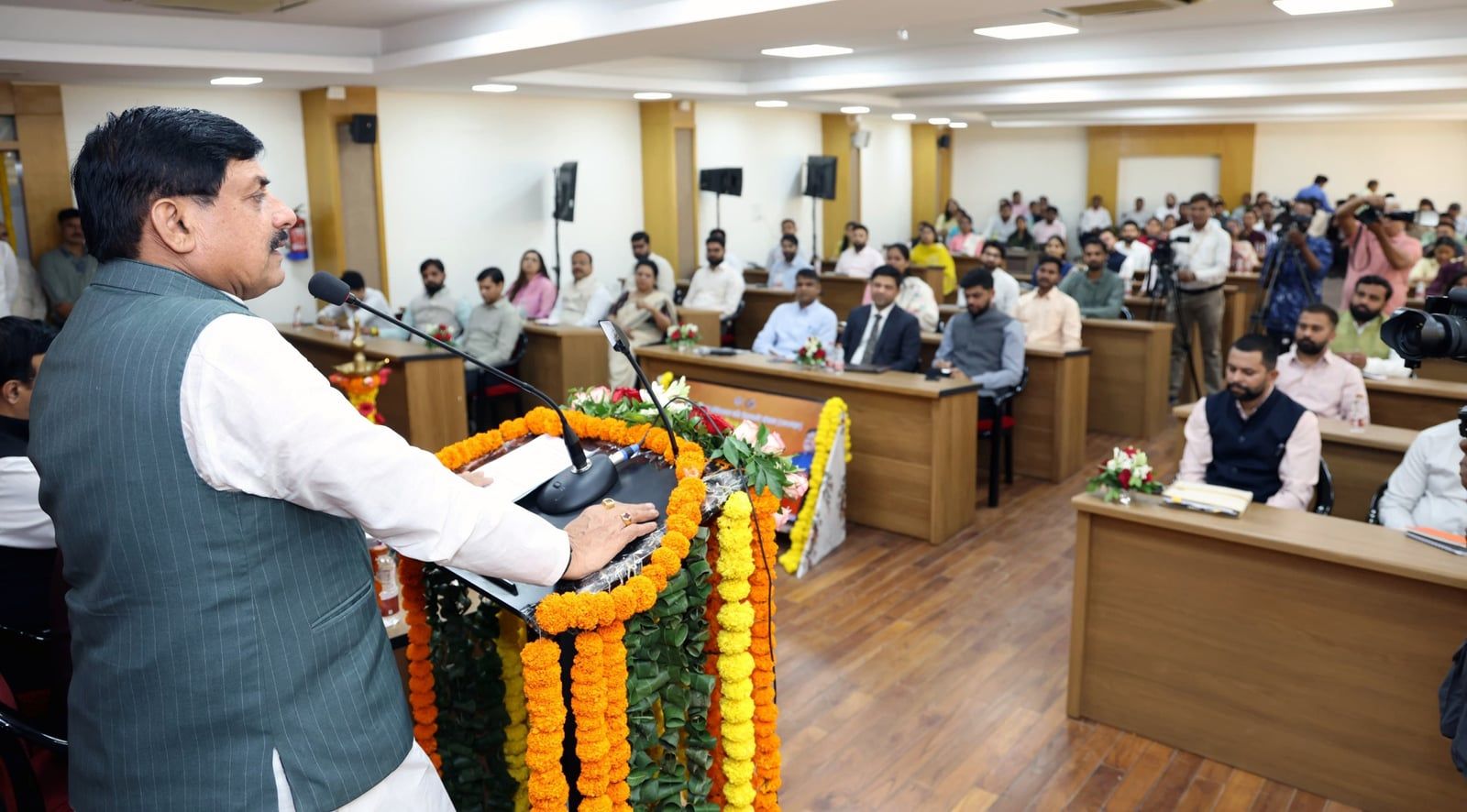 भोपाल में मुख्यमंत्री यंग प्रोफेशनल फॉर डेवलपमेंट प्रोग्राम के तहत पांच दिवसीय प्रशिक्षण का शुभारंभ हुआ