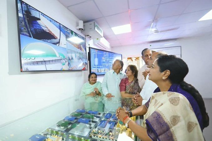 दिल्ली: सीएम रेखा गुप्ता ने गोयला डेयरी में किया बायोगैस प्लांट का उद्घाटन