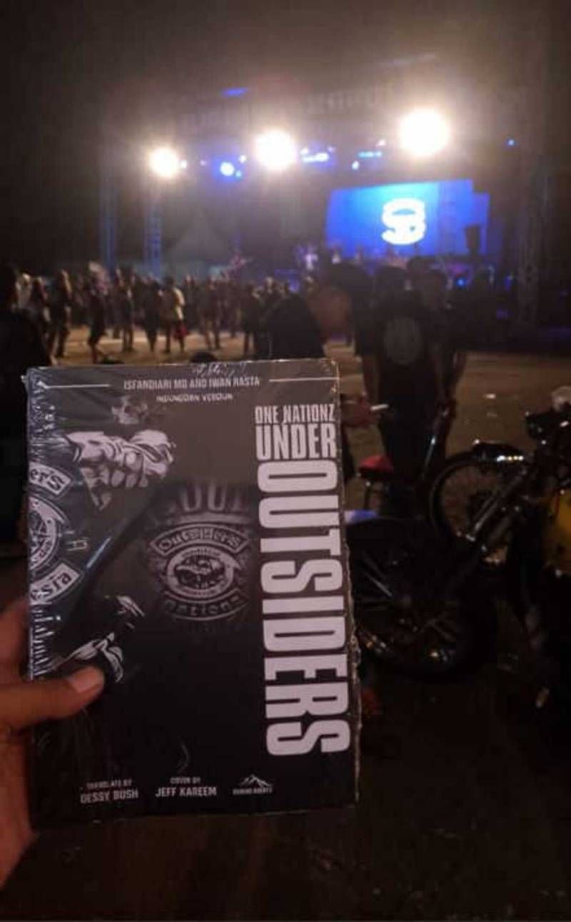 Syiar Aswaja Lewat Literasi Jalanan: Kolaborasi MMC Outsiders dan Gunung Koentji Publishing di HUT Black Hawk Batavia ke-25