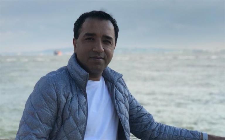 Explore the World with Confidence: Tourist Visa Help by Kaveesh Kapoor | A Visa Experts