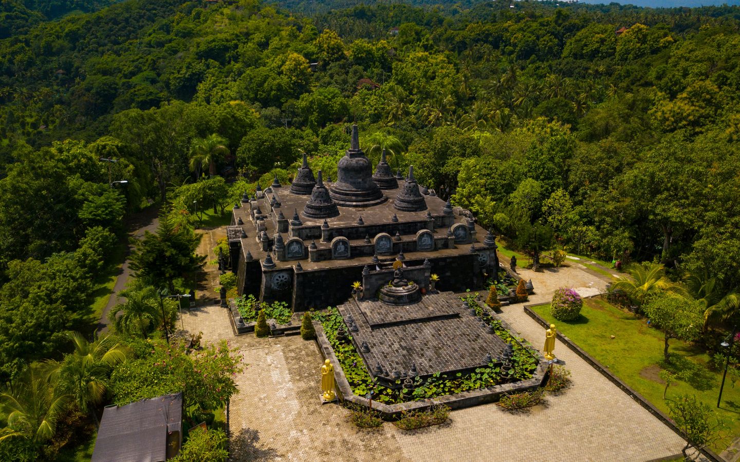 Banjar Buddhist Temple