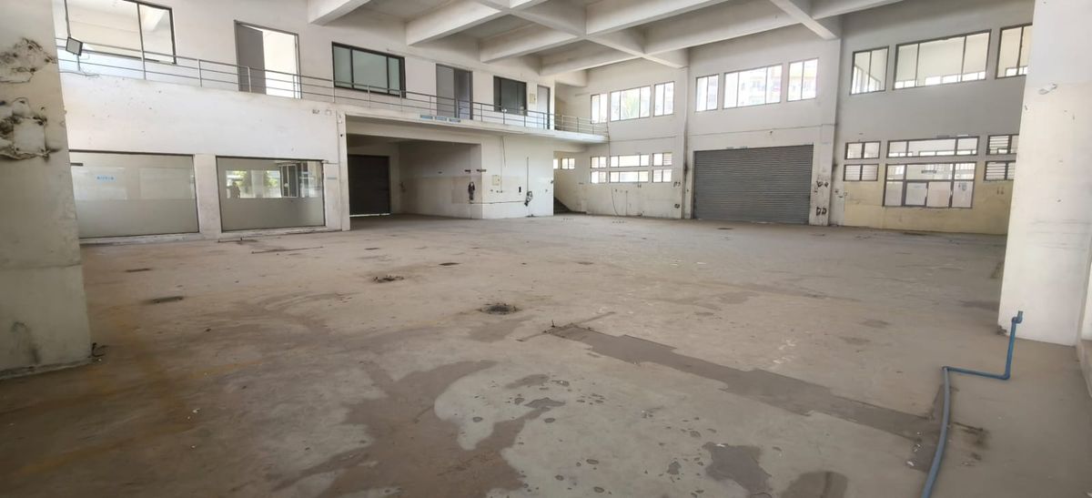 Loading Docks / Bays