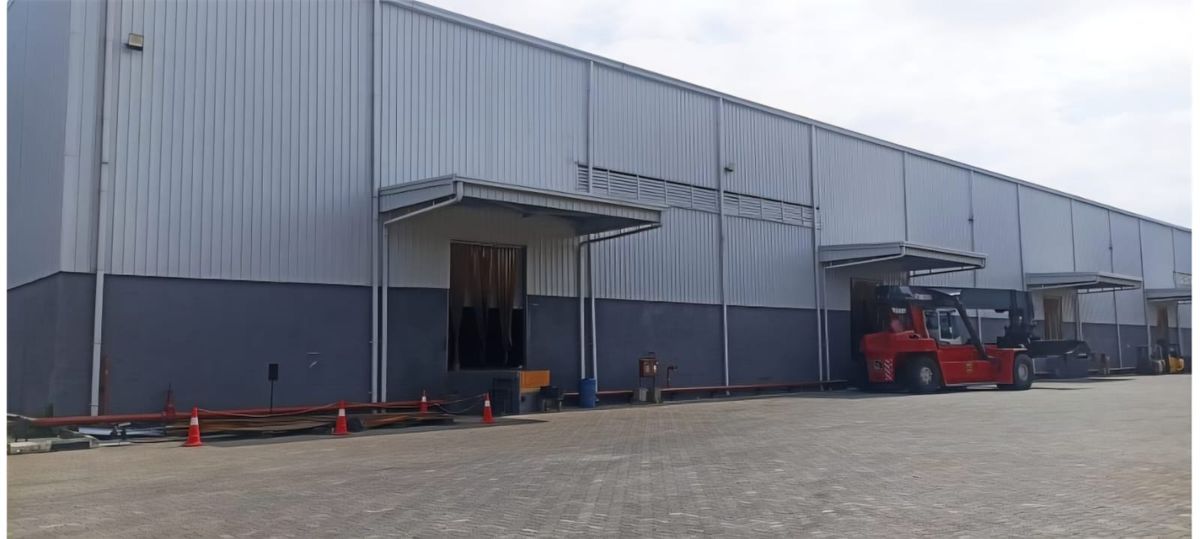 Loading Docks / Bays