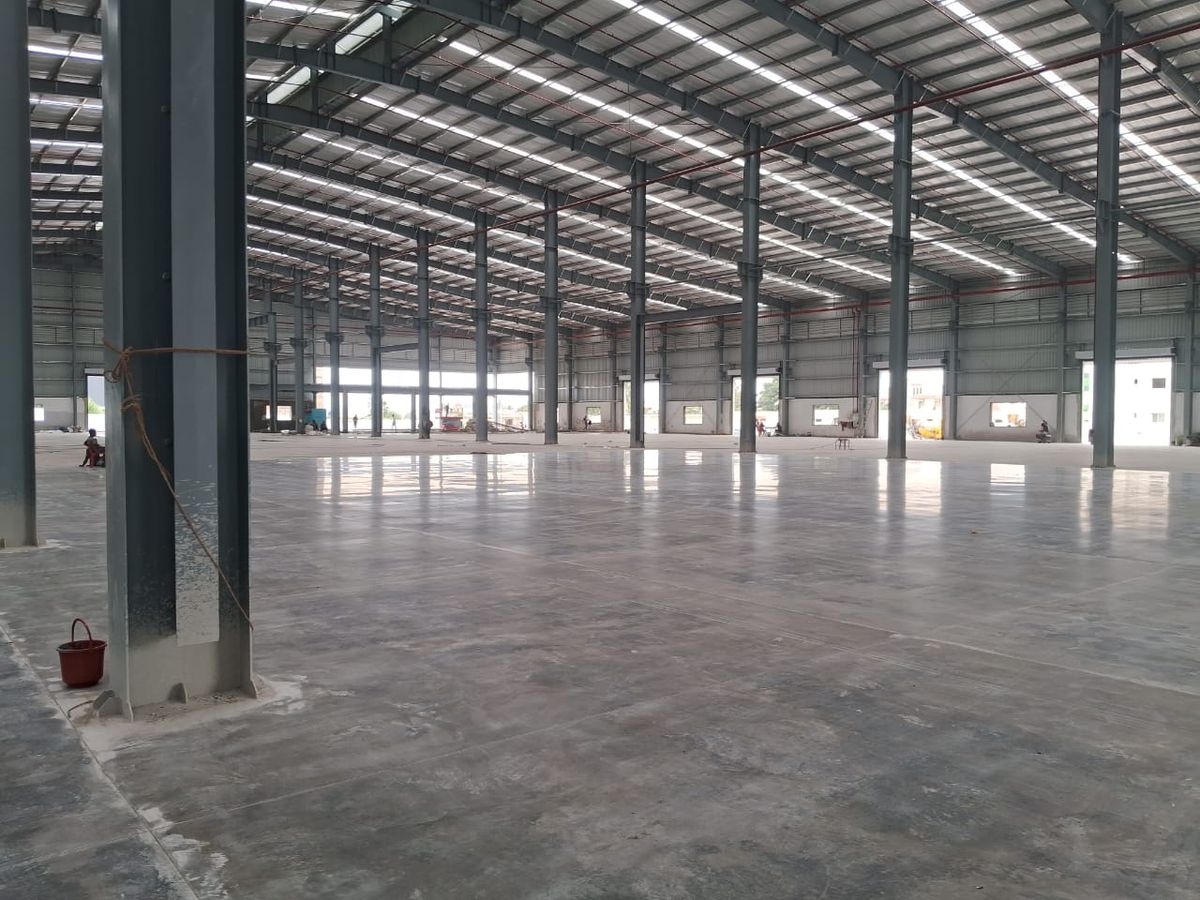Clear Height / Ceiling