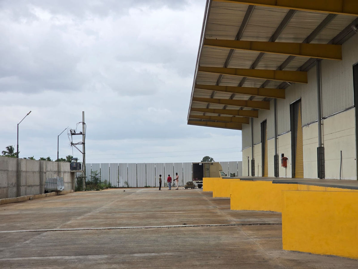 Loading Docks / Bays