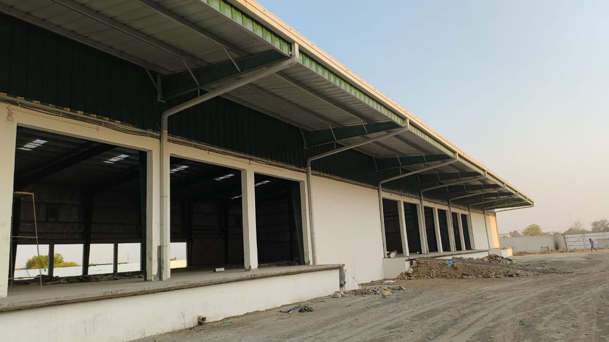 Loading Docks / Bays