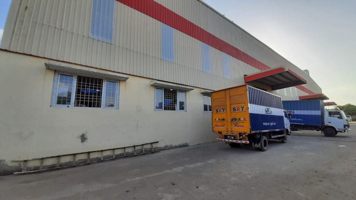 Loading Docks / Bays