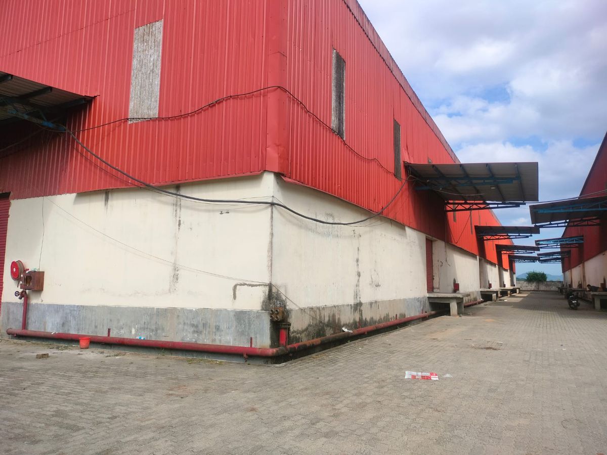 Loading Docks / Bays