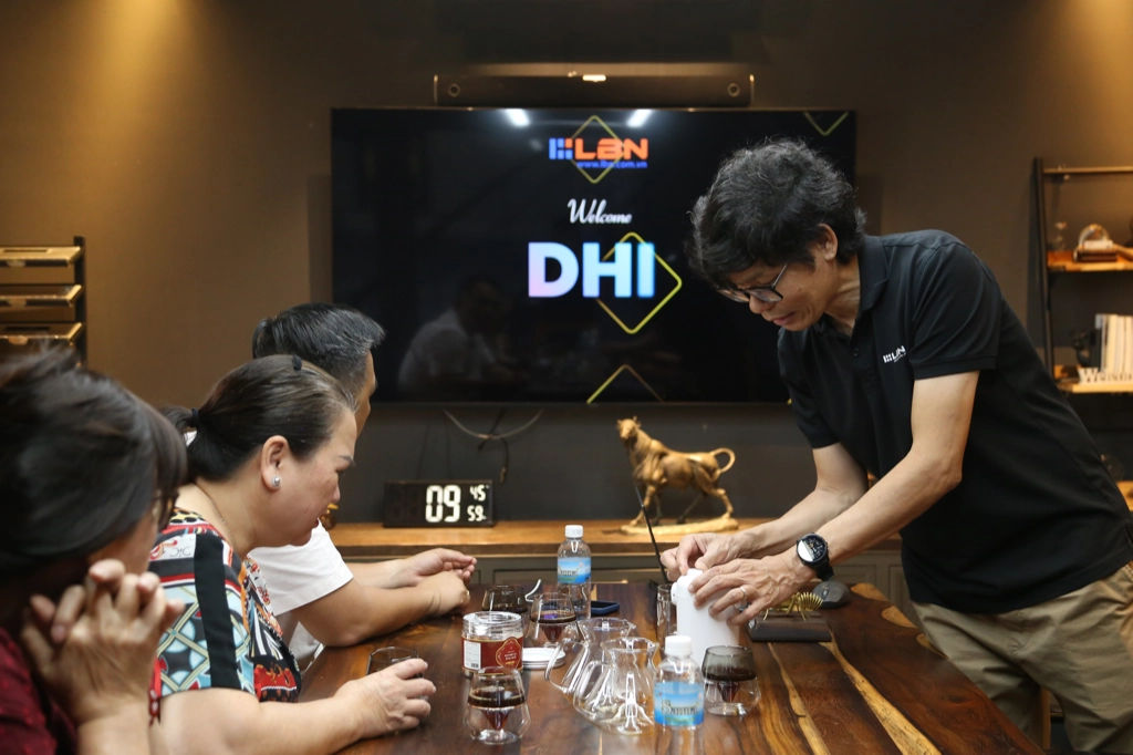 Đón tiếp đoàn DHI