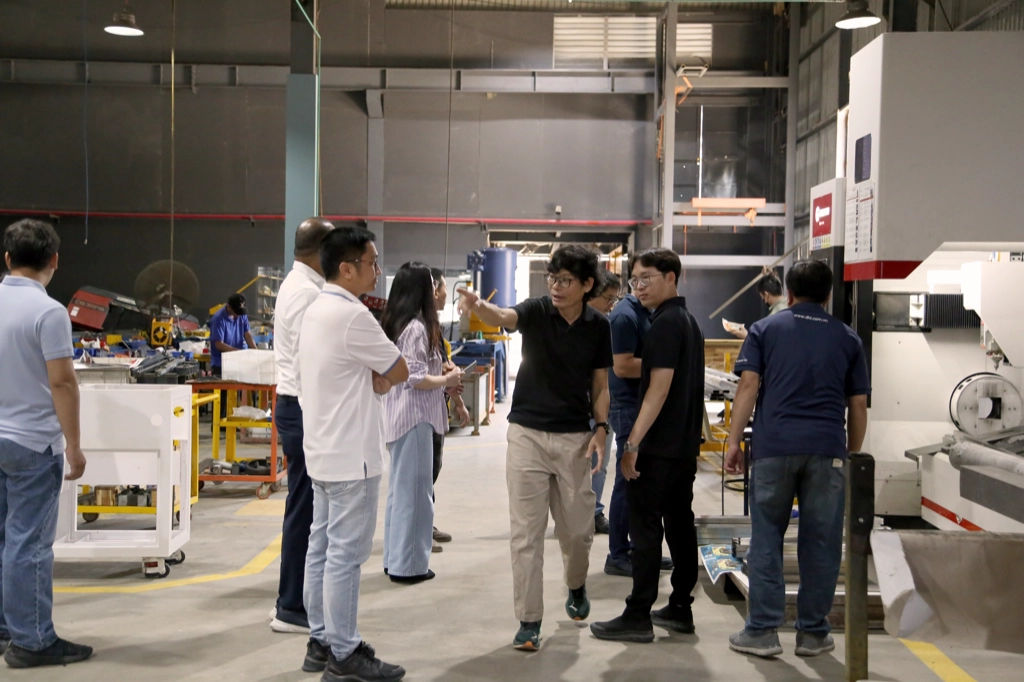 Tham quan xưởng sản xuất