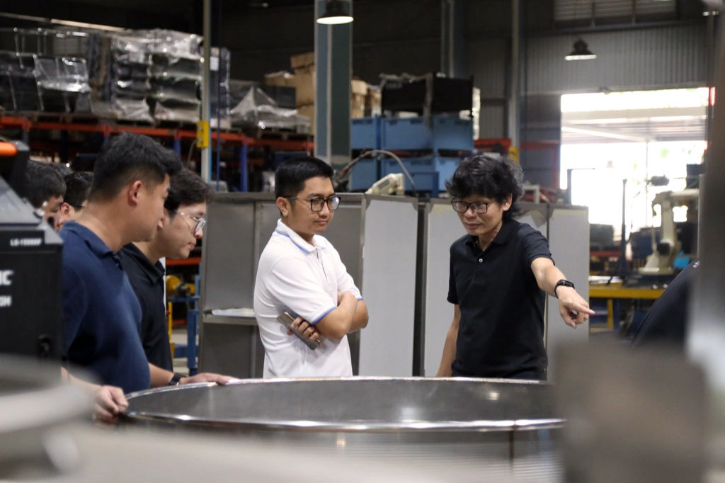 Tham quan xưởng sản xuất