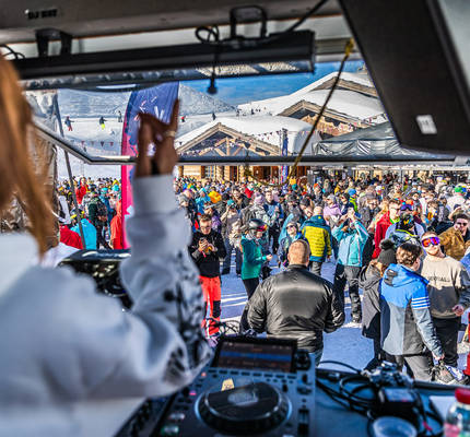 Aprés Ski party - Chalet de la Toura