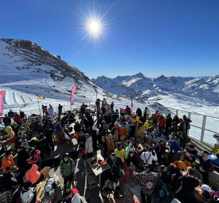 Glacier picnic