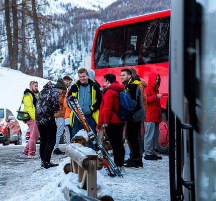 Bus travel to Les Orres
