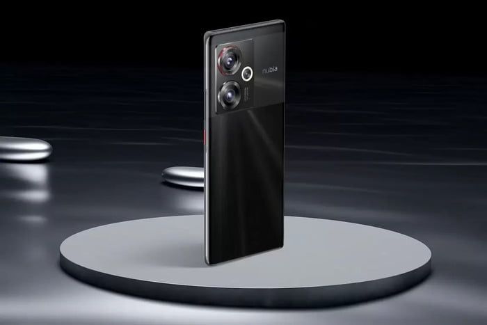 Nubia Z50 lansat oficial - specificații și preț 2 Telefon Nubia Z50