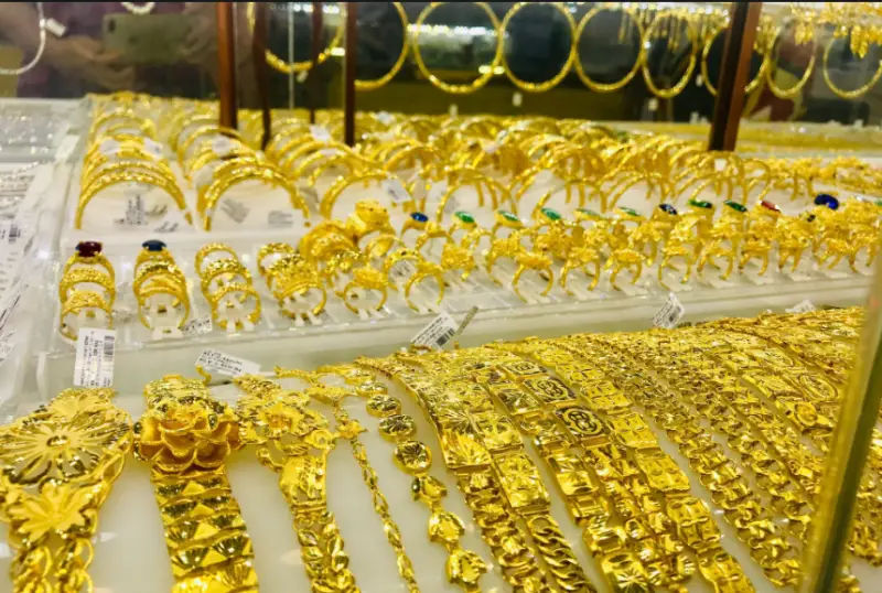 Giá Vàng Thế Giới Lên Cao Chót Vót