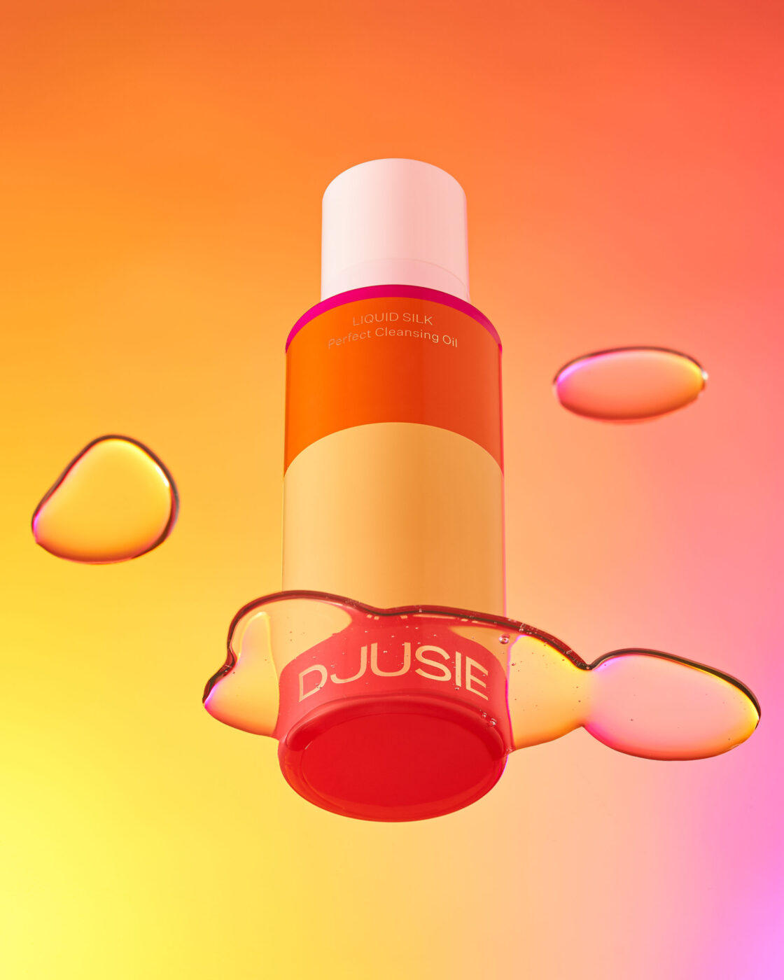 Nimensä näköinen Liquid Silk. Kuva: Djusie