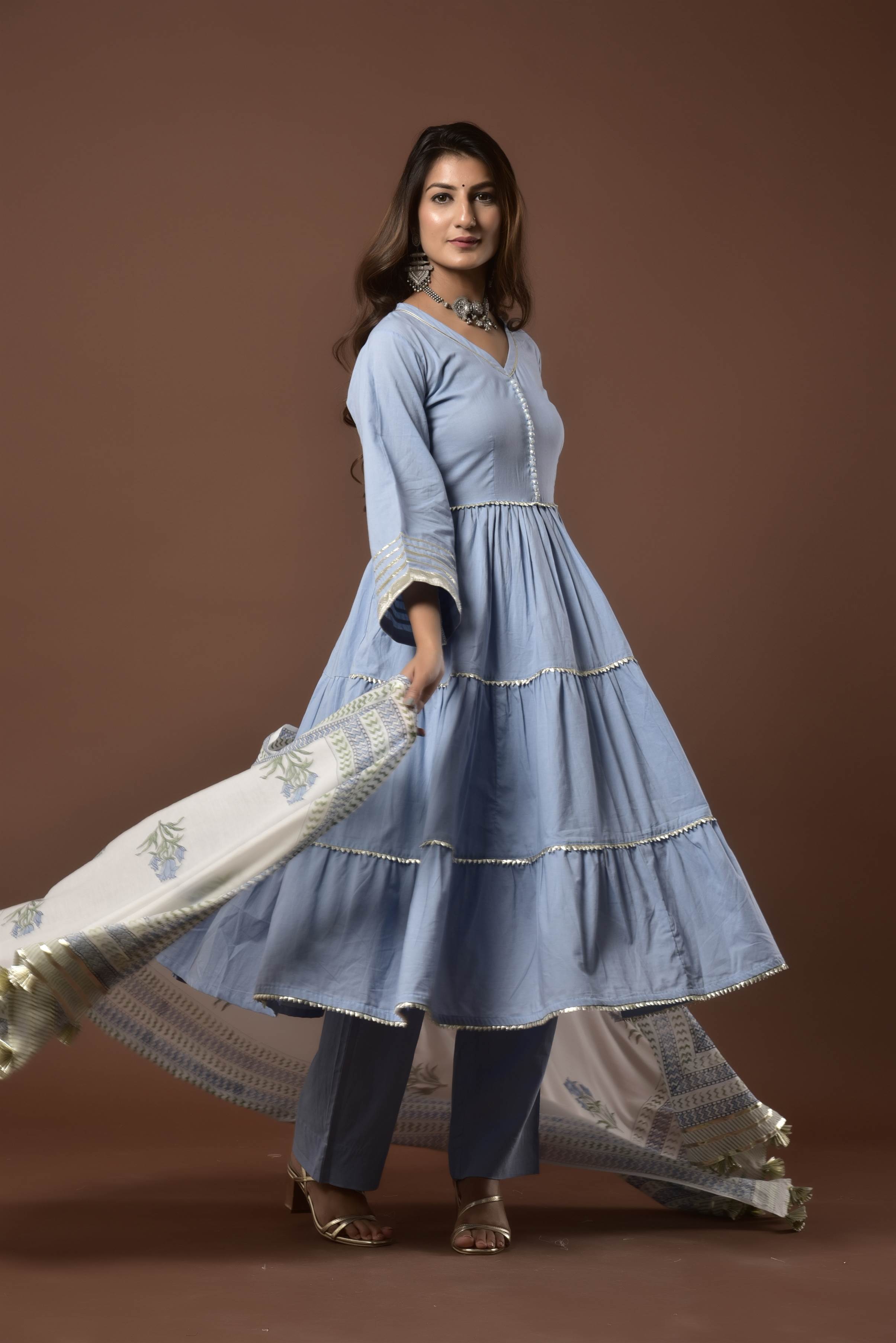 Shehmina's Wardrobe - Rang-e-Zard Perfect outfit for Mayo Price :14500/-  Discount price 12500/- Stuff : Mehsori | Facebook