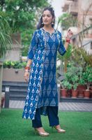 indigo-dual-print-kurta-5a09a435-0fed-4058-90c0-4b449cfb2476.jpg