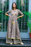 kashish-anarkali-with-yellow-highlighting-9e70878e-72d2-4d84-91cf-2eca1b6f3932.jpg