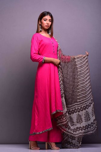 Magenta High Low Kurta with Kota Doriya Dupatta