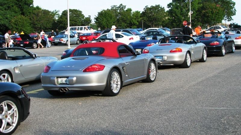 BOXSTERS STAGING FOR PADDOCK B