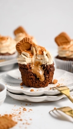 choc biscoff cupcakes