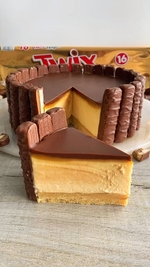 no-bake twix cheesecake