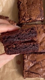 crackly top brownies