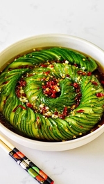 suo yi cucumber salad