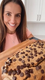 healthy chocolate chip banana bread