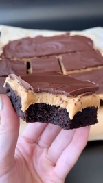 low-carb buckeye brownies