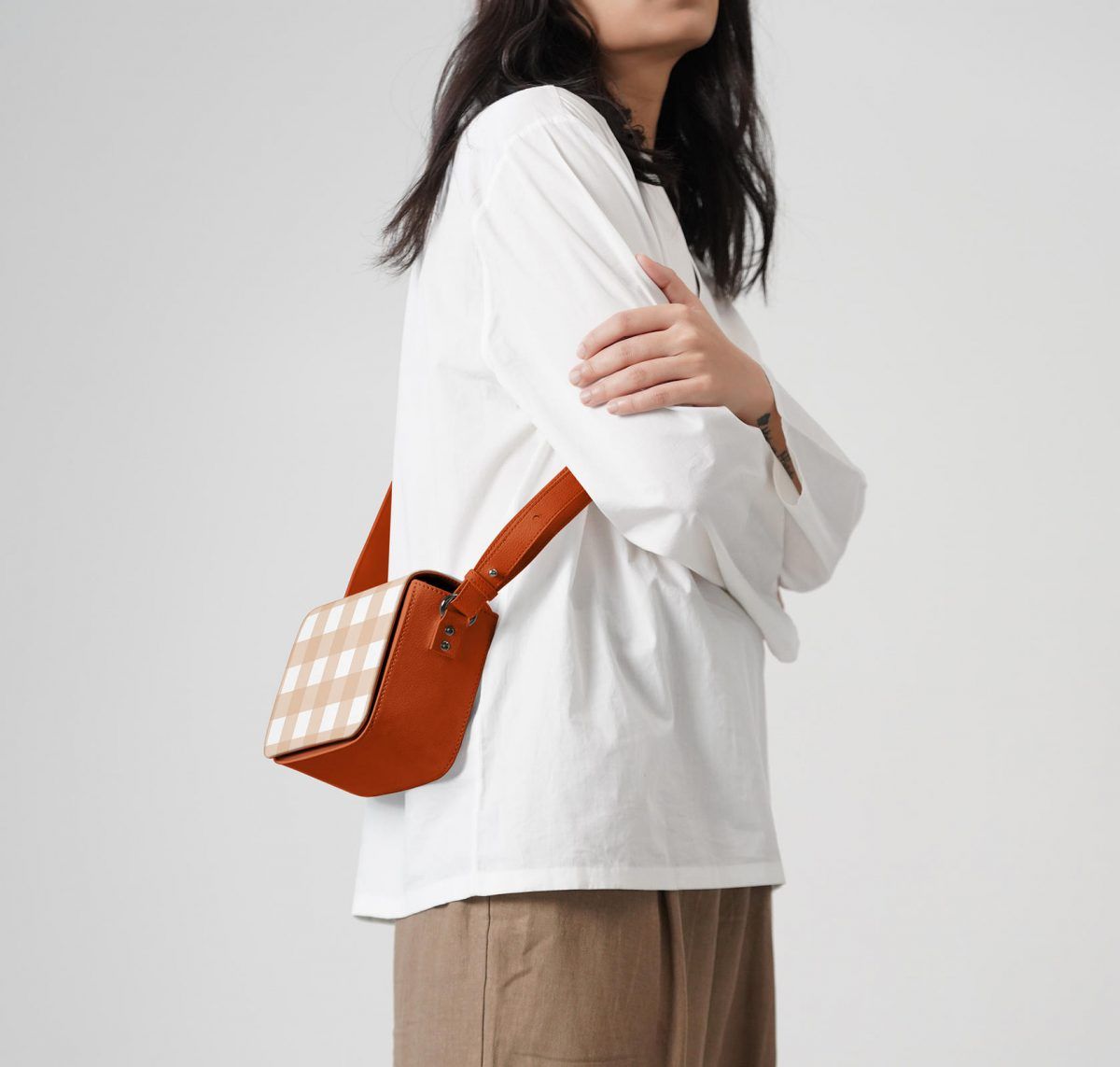 Rusty Pumpkin Gingham Sol Box Shoulder Bag | Shop Online | KlippiK Kuwait UAE Saudi