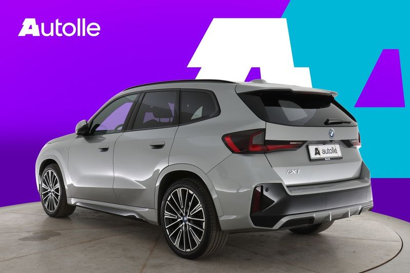 BMW iX1