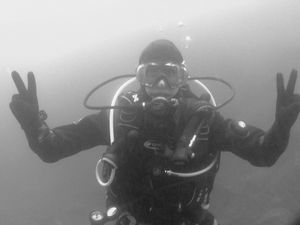 62916-laurence-scuba