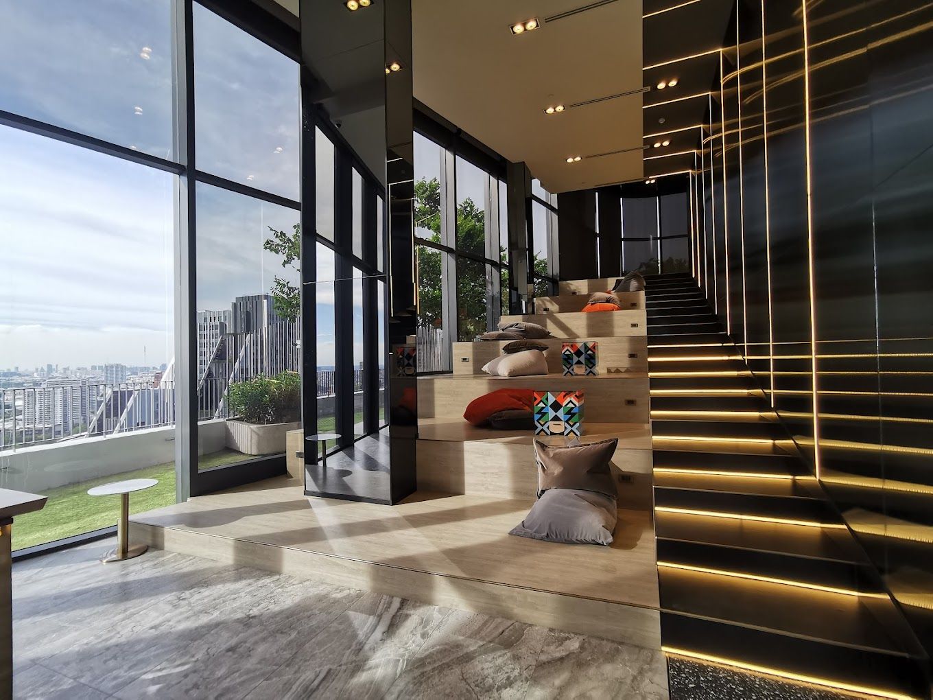 29fd6cf1-97f3-48d7-a761-3c8f9bd5bf13