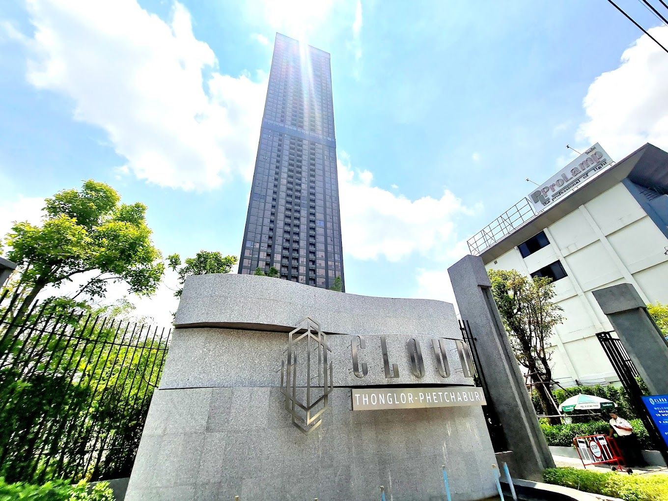 64693580-6830-4ced-955c-b300120bdc9f