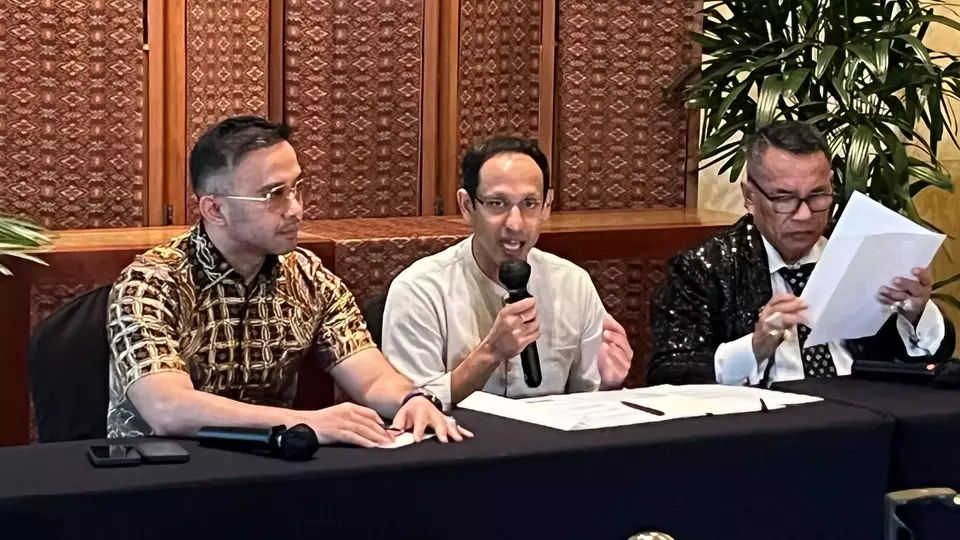 Cukup 10 Menit, Hotman Paris Ingin Buktikan Nadiem Tak Korupsi 4 Hotman Paris Ingin Buktikan Nadiem Tak Korupsi