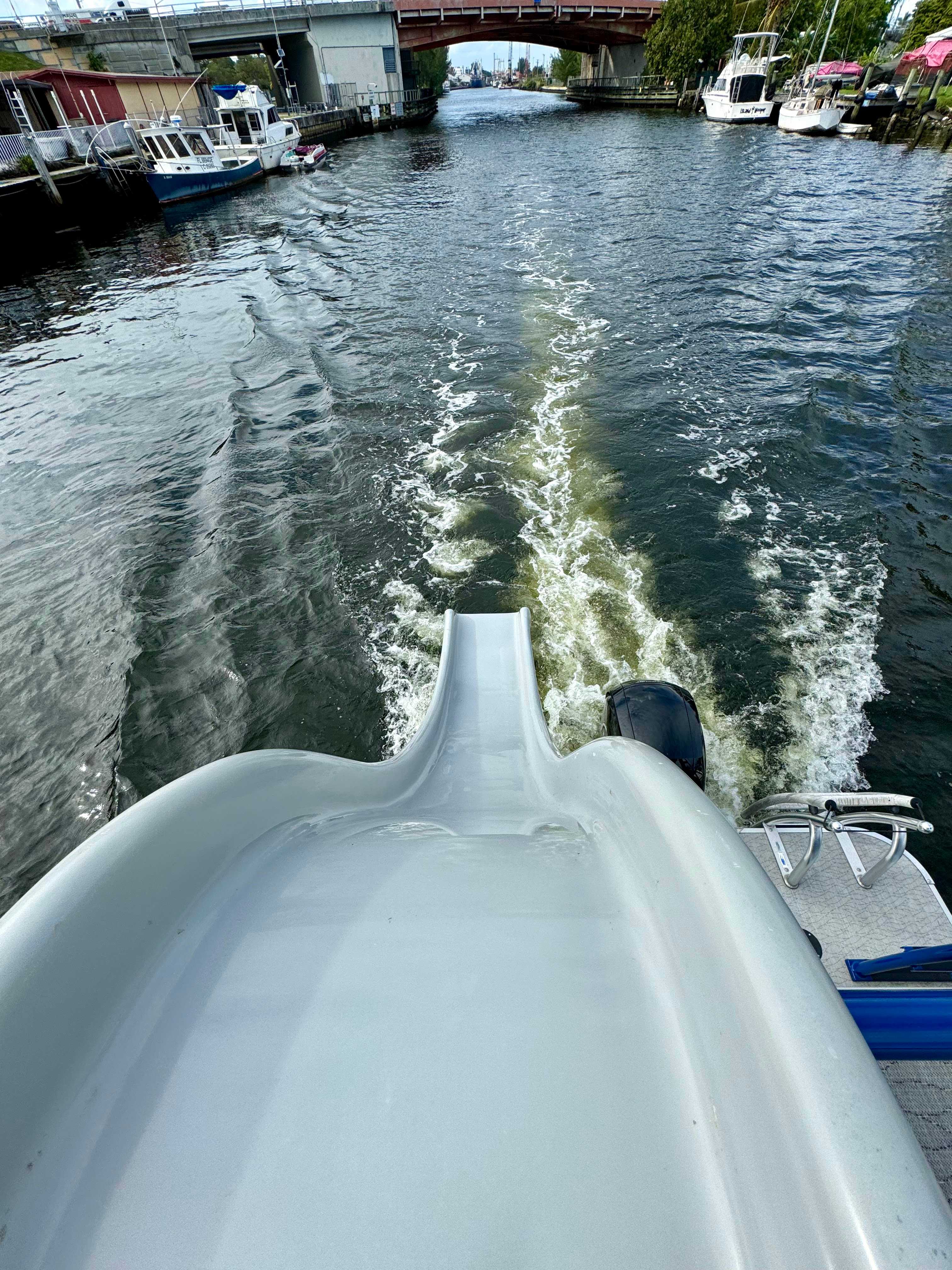 30ft 2022 Pontoon with Slide 8