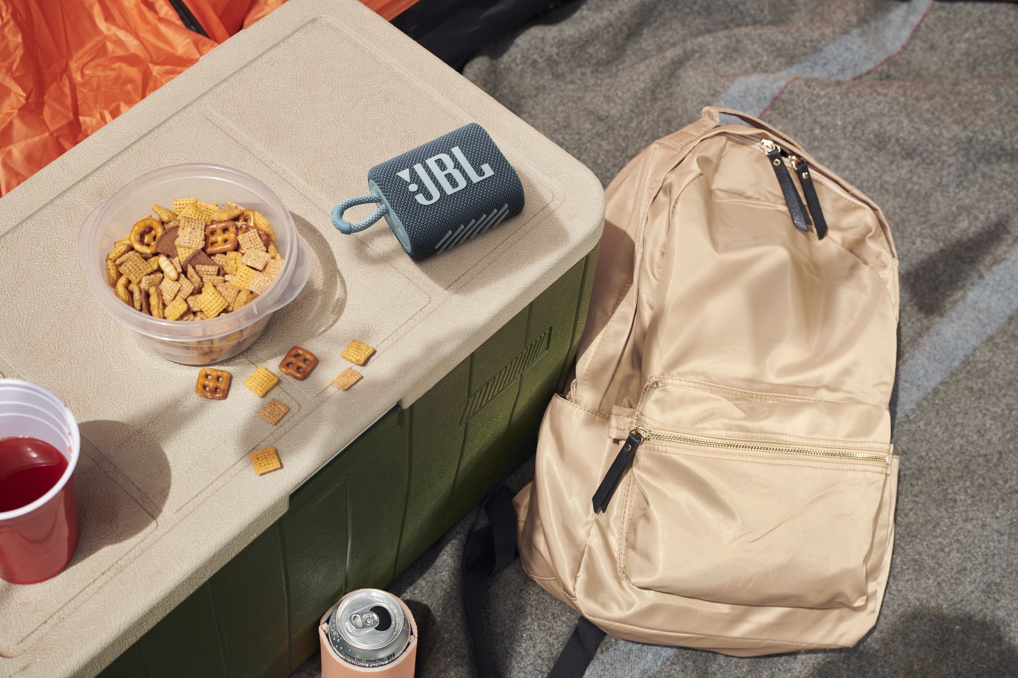 JBL GO 3 у походних умовах