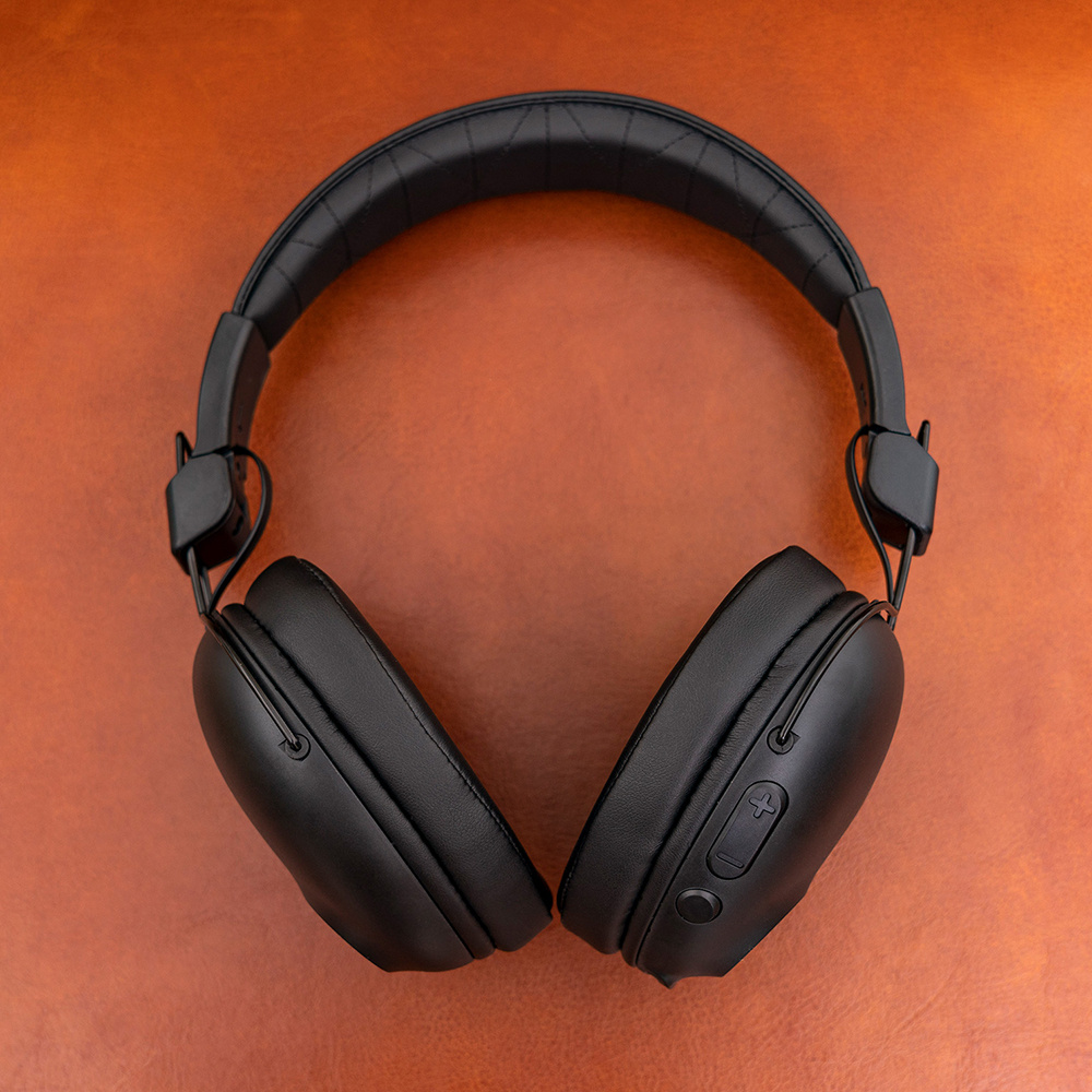 Jlab Studio Pro Wireless