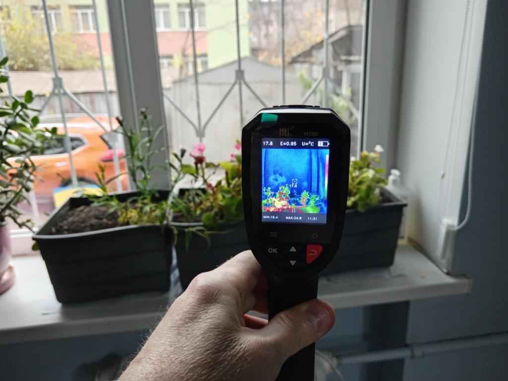 Середньотемпературний побутовий тепловізор Xintest HT-100 (96x96, -20+550ºC) для енергоаудита та електрика