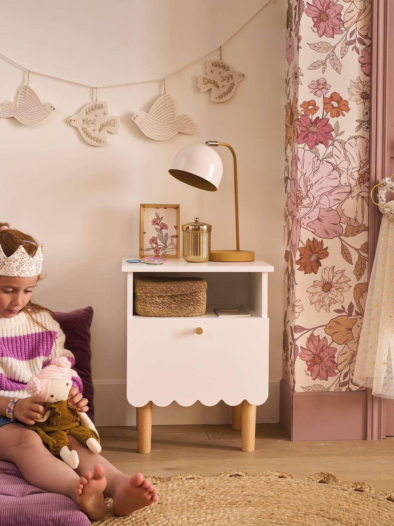 Table de chevet en feston blanc pour fille - Vertbaudet
