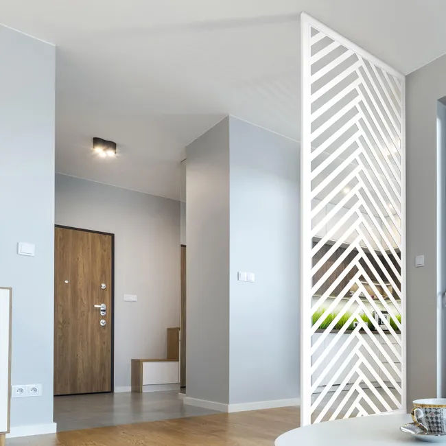 Claustra intérieur chevron acier blanc