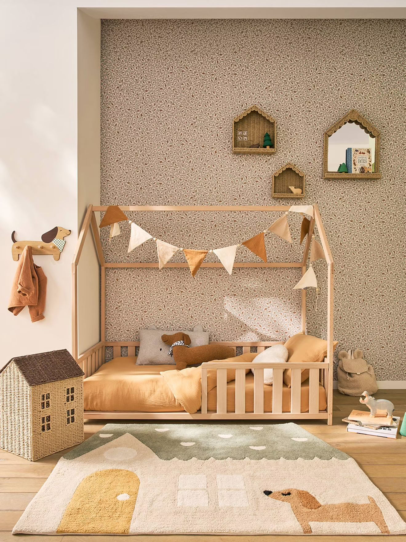 lit enfant cabane - lit en bois avec barrière amovible