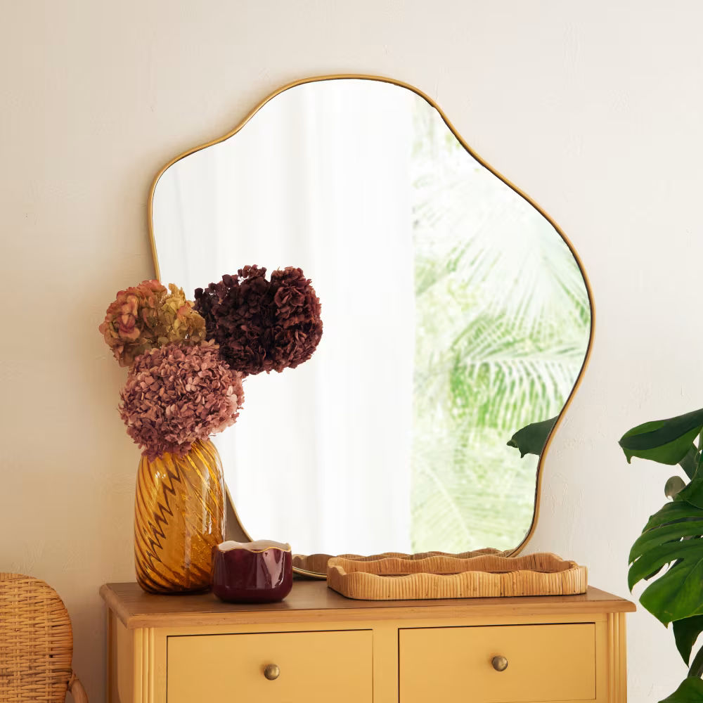 Miroir organique doré Nino, 80x90 cm